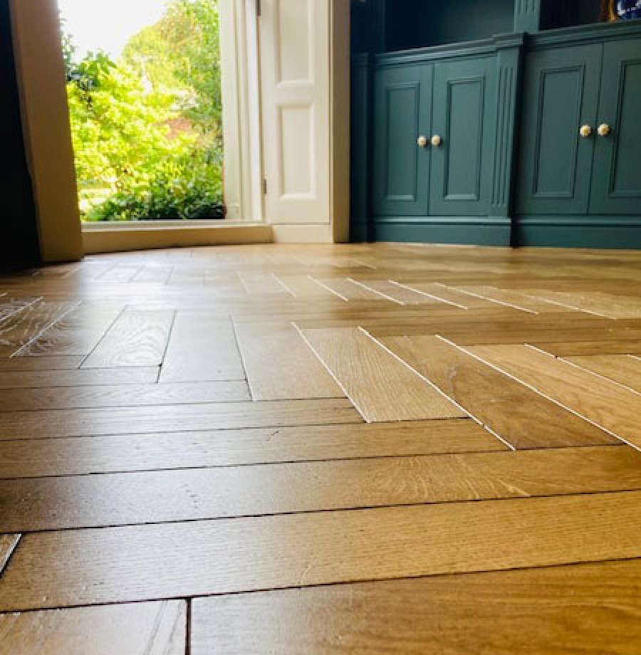 PARQUET FLOORING