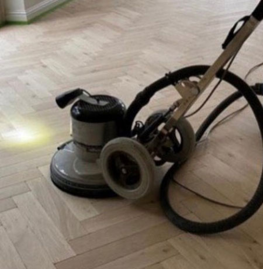 WOOD FLOOR SANDING